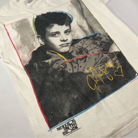 Vintage - New Kids on the Block T-Shirt - Picture 2 of 10